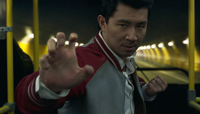 Simu Liu en "Shang-Chi y la leyenda de los Diez Anillos"