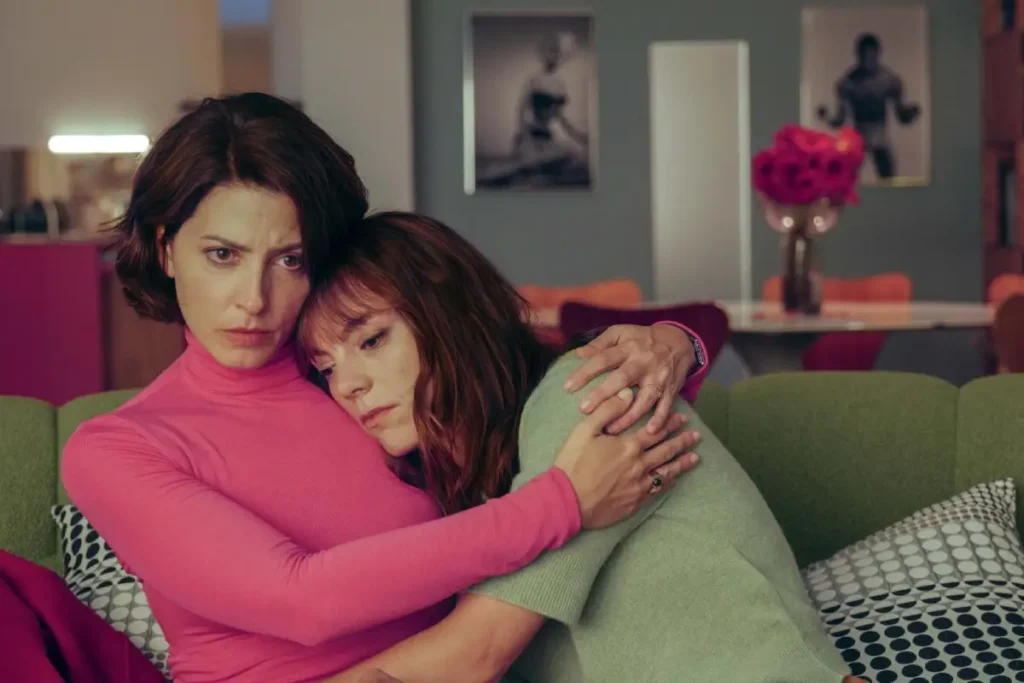 Bárbara Lennie y Victoria Luengo en 'Amarga Navidad'